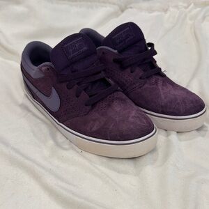 Nike Purple Skate Shoes
